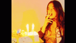 Dua Lipa - birthday - 002.gif