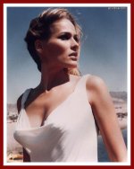 ursula-andress-picture-29.jpg