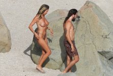 Heidi_Klum_topless_on_beach_Getaway_in_St._Barts_21.jpg