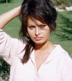 2020-06-01 03.41.43 2321745916490253206_sophialoren.jpg