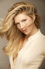 Katheryn Winnick.jpg