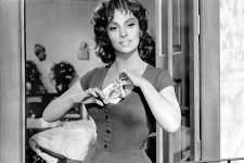 040-gina-lollobridgida-theredlist.png