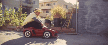 eben-driving.gif