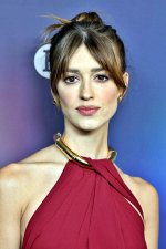 Daisy-Edgar-Jones 1.jpg