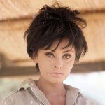 2020-05-29 14.33.26 2319899599730944119_sophialoren.jpg