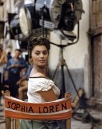 2020-05-29 11.55.09 2319819935580334836_sophialoren.jpg