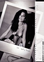 EmilyRatajkowski--SCANHQ_UnofficialCalendar205_03.jpg