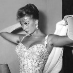 2020-05-29 03.47.57 2319574727180193982_sophialoren.jpg