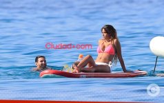 12936533_messi_novia_001_0.jpg