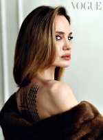 537202686_angelina-jolie-for-vogue-mexico-december-2024-2.jpg