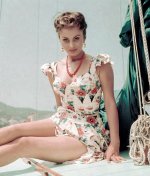 2020-05-28 18.03.00 2319280318345681505_sophialoren.jpg