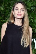Angelina Jolie 4.jpg