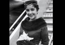 0323_elizabeth_taylor_afp_g42_jpg_1121220956.jpg