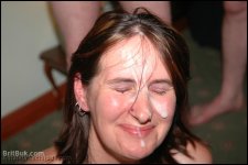 Sophie-Mature-Housewive-Bukkake-Debut-samples018.jpg