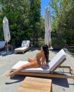 15555153_zzz43-kylie-d.jpg