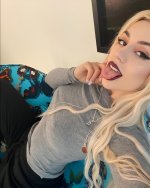 Ava Max 6.jpg