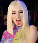 Ava Max 16.jpg