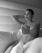 kyliejenner_79533472_2602951819823799_8664347176093878269_n.jpg