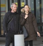 gal-gadot-arrives-at-jfk-airport-with-husband-yaron-versano-.jpg