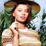 2020-05-28 09.54.26 2319034411175397882_sophialoren.jpg
