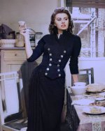 2020-05-28 08.53.47 2319003887237646663_sophialoren.jpg