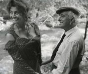 2020-05-28 07.23.26 2318958414850892012_sophialoren.jpg