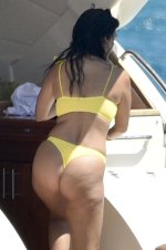14571559_zz1-kourtney-dd.jpg