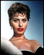 2020-05-27 17.36.00 2318541949496013021_sophialoren.jpg