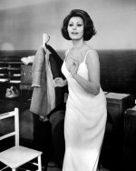 2020-05-27 16.45.12 2318516369510235946_sophialoren.jpg