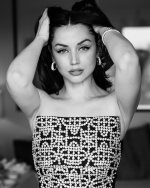 ana_d_armas_2023-01-13 - CnWwUauu9sl_1.jpg