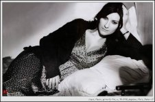 4880082_laura_pausini_vanity_fair_n_46_2006_phgian_paolo_barbieri_01_122_499lo.jpg