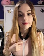 Mayichi-streamer-de-Twitch-819x1024.jpg