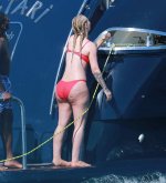 Iggy-Azalea-Feet-2603062.jpg