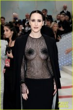 rachel-brosnahan-sheer-for-met-gala-10.jpg