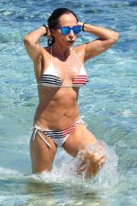 maria-patino-bikini-1560855859.jpg