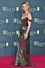 Annabelle Wallis 1.jpg