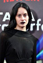 Milena Smit 3.jpg