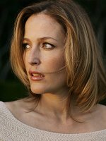 Gillian-Anderson0308.jpg