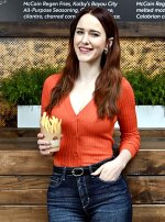 Rachel Brosnahan 5.jpg