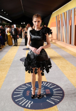 anna-kendrick-in-ashi-studio-fw24-at-the-2025-vanity-fair-v0-i2uwcqirreme1.png