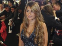 coupe-du-monde-qui-est-antonella-roccuzzo-la-compagne-de-lionel-messi-1718830885.jpg