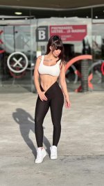 vlcsnap-2023-04-21-12h44m18s921-fanic.jpg