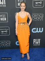 Rachel-Brosnahan-Hot--24.jpg