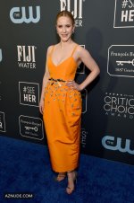 Rachel-Brosnahan-Hot--7.jpg