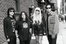 The_Pretty_Reckless__070.png