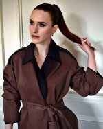 Rachel Brosnahan 4.jpg