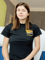 Alexandra_Daddario_-_In_The_Black_T-Shirt.gif