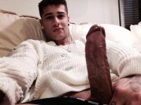 14127198_ckhzzrawiaafyfj.jpg
