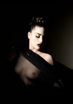 Laura-Moure-desnuda-15.jpg