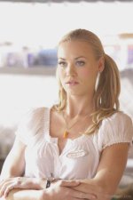 Yvonne_Strahovski_051.jpg